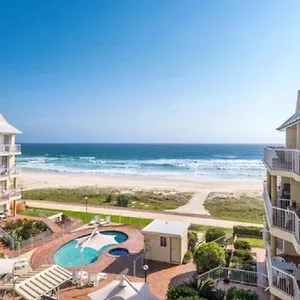 3* Aparthotel Crystal Beachfront